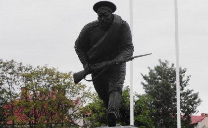 Памятник «Штыковая атака»